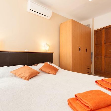 Nice Apartment In The City Center Rovinj Exterior foto