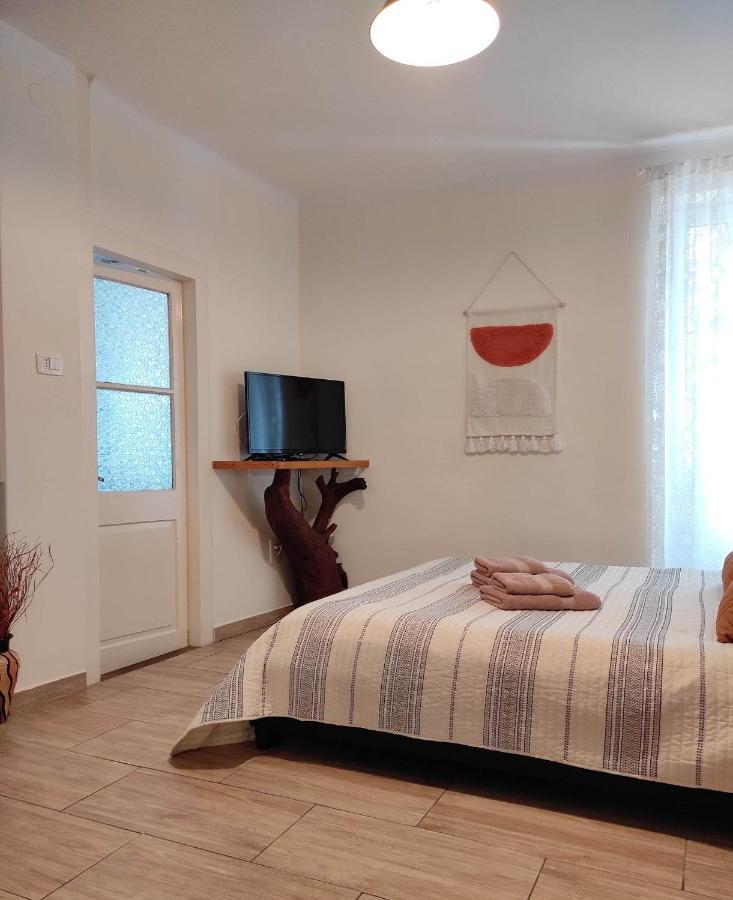 Nice Apartment In The City Center Rovinj Exterior foto